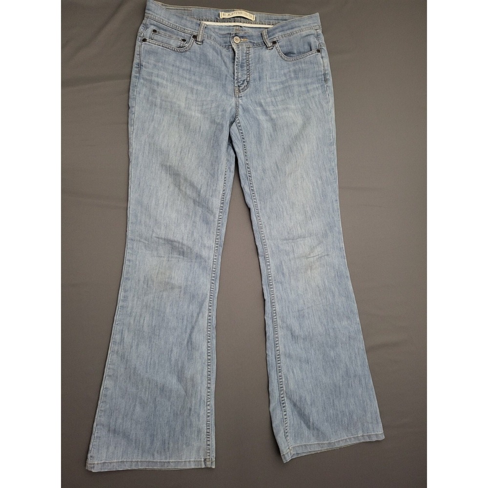 Express X2-W1 Denim Laboratory Super Low Rise Flare Leg Jeans Light Wash Size 10